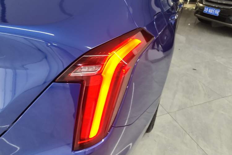 Used Cadillac CT4 2021 28T Luxury Model Right Rear Taillight