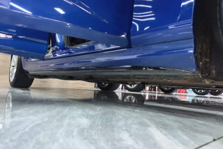 Used Cadillac CT4 2021 28T Fashion Edition Right Side Sill