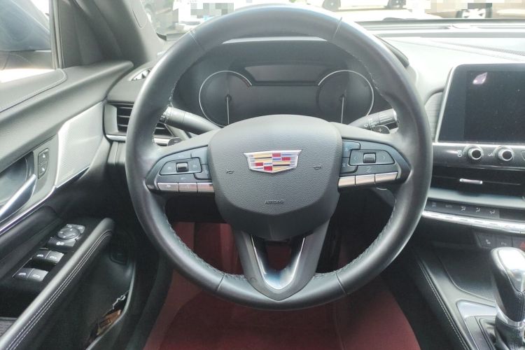 Used Cadillac CT4 2021 28T Luxury Model Steering Wheel