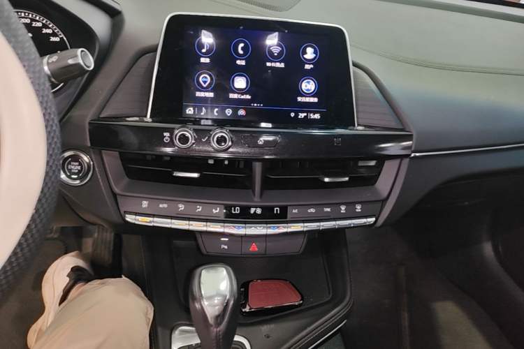 Used Cadillac CT4 2021 28T Fashion Edition Audio And AC Panel