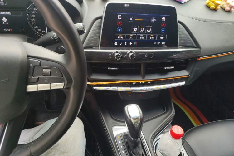 Used Cadillac CT4 2021 28T Fashion Edition Audio And AC Panel