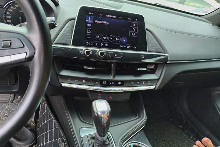 Used Cadillac CT4 2021 28T Fashion Edition Audio And AC Panel