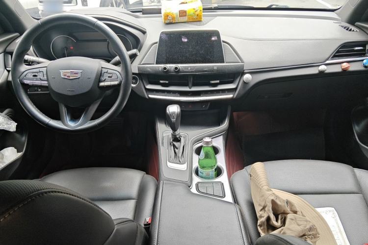 Used Cadillac CT4 2021 28T Luxury Model Center Console