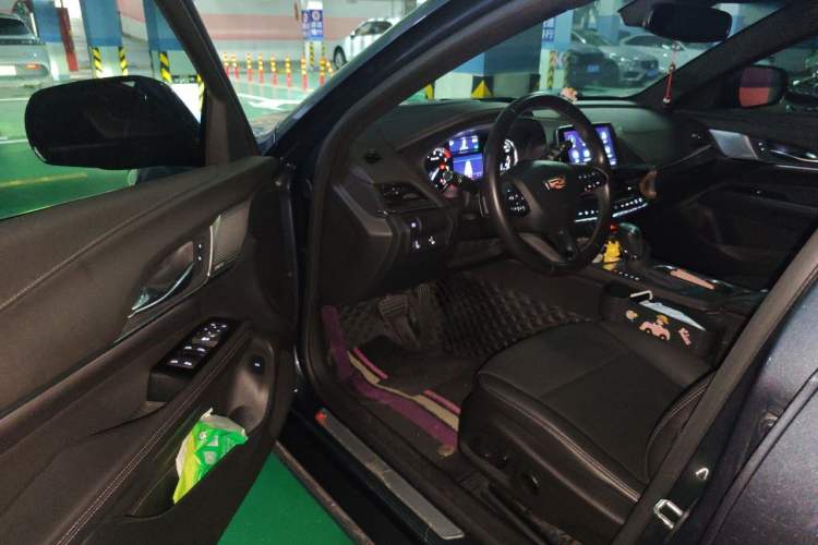 Used Cadillac CT4 2021 28T Luxury Model Driver Seat