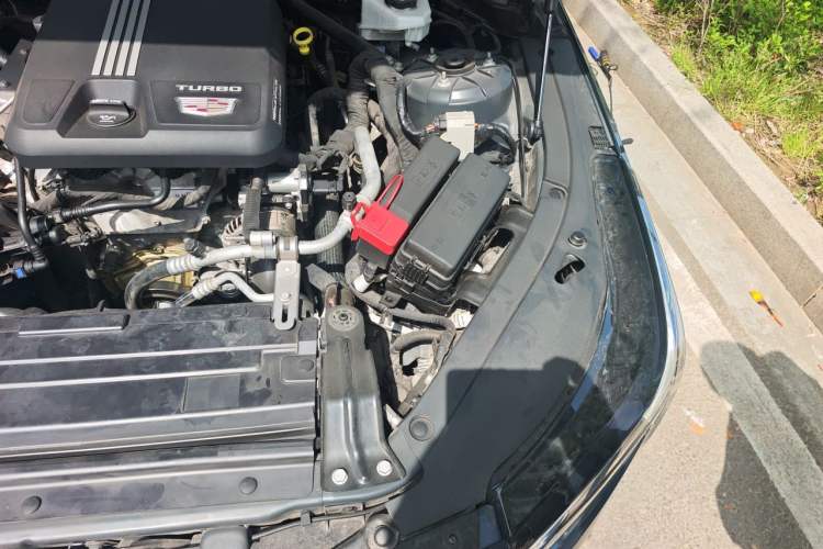Used Cadillac CT4 2021 28T Luxury Model Engine Bay Left