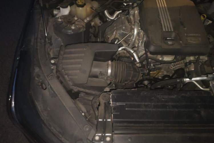 Used Cadillac CT4 2021 28T Fashion Edition Engine Bay Right