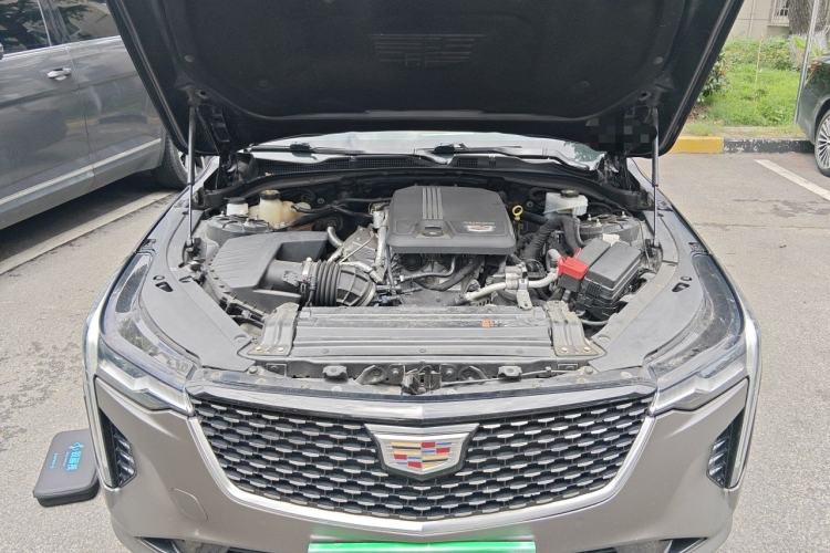Used Cadillac CT4 2021 28T Luxury Model Engine Bay