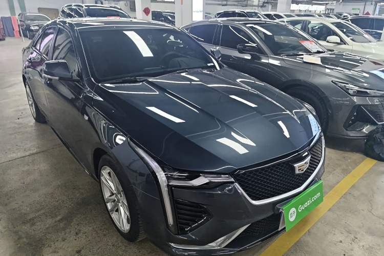 Used Cadillac CT4 2021 28T Fashion Edition Front Right 45 Deg