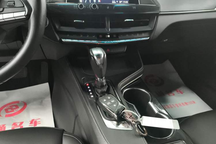Used Cadillac CT4 2021 28T Fashion Edition Gear Lever