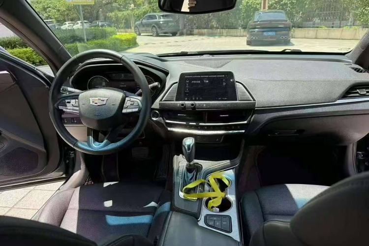 Used Cadillac CT4 2021 28T Luxury Model Interior 1