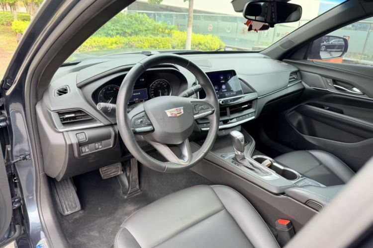 Used Cadillac CT4 2021 28T Fashion Edition Interior 2