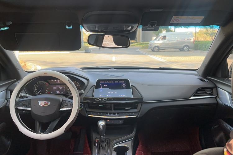 Used Cadillac CT4 2021 28T Luxury Model Interior 3