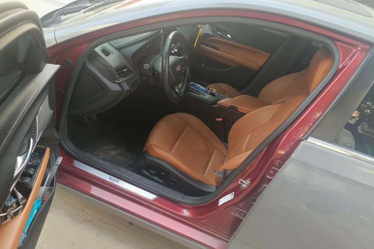 Used Cadillac CT4 2021 28T Luxury Model Interior 3