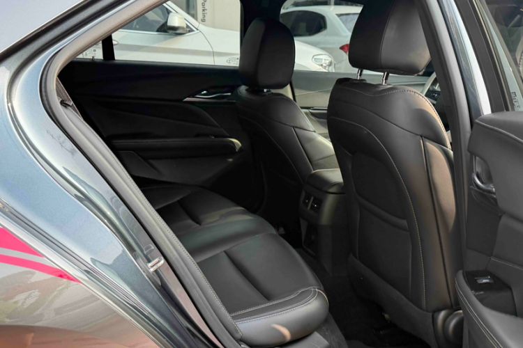 Used Cadillac CT4 2021 28T Fashion Edition Interior 6