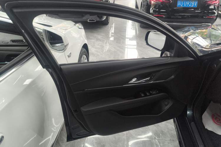 Used Cadillac CT4 2021 28T Fashion Edition Left Front Door Interior