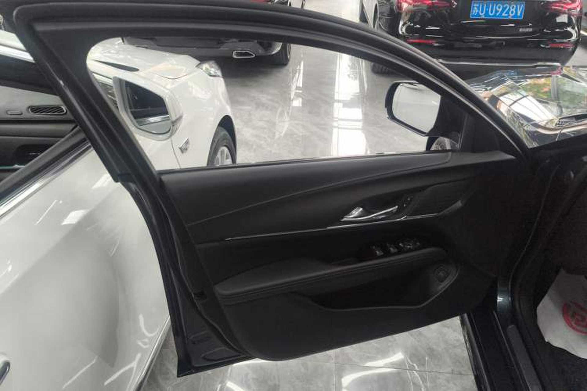Used Cadillac CT4 2021 28T Fashion Edition Left Front Door Interior