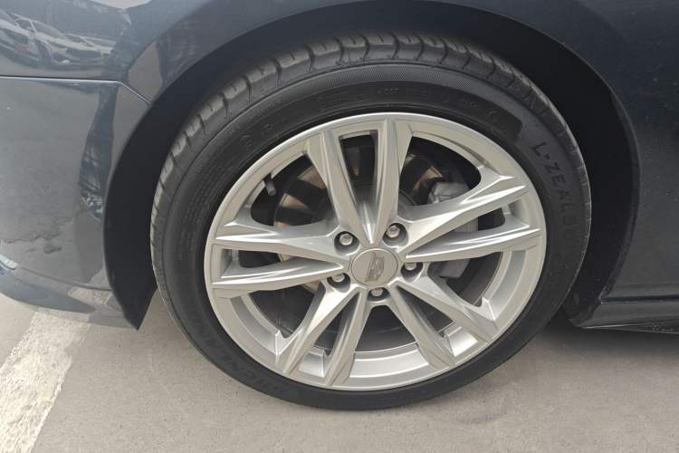 Used Cadillac CT4 2021 28T Fashion Edition Left Front Wheel Hub