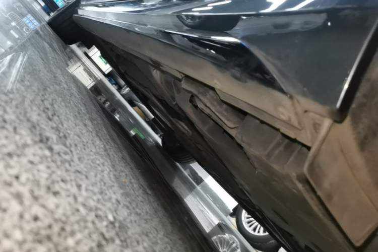 Used Cadillac CT4 2021 28T Prestige Edition Left Side Sill