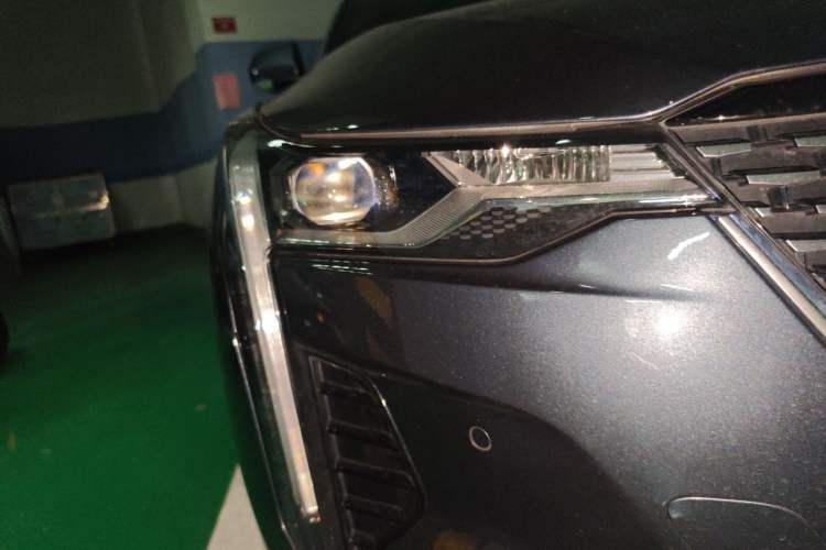 Used Cadillac CT4 2021 28T Luxury Model Right Front Headlight