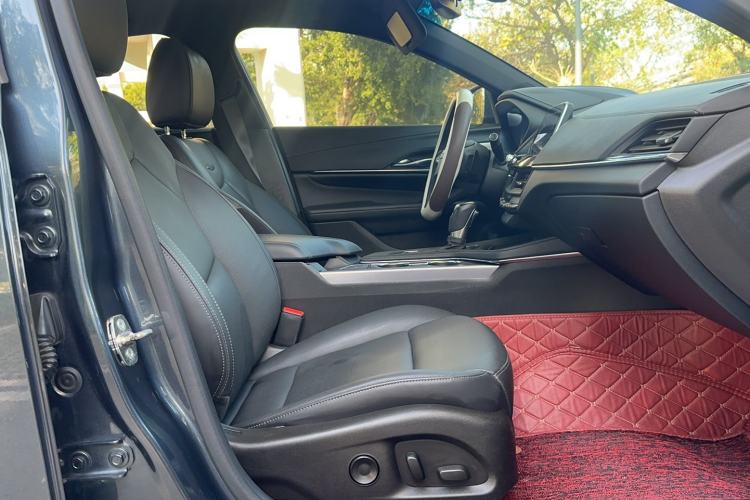 Used Cadillac CT4 2021 28T Luxury Model Right Front Seat