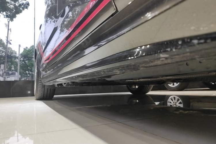 Used Cadillac CT4 2021 28T Fashion Edition Right Side Sill
