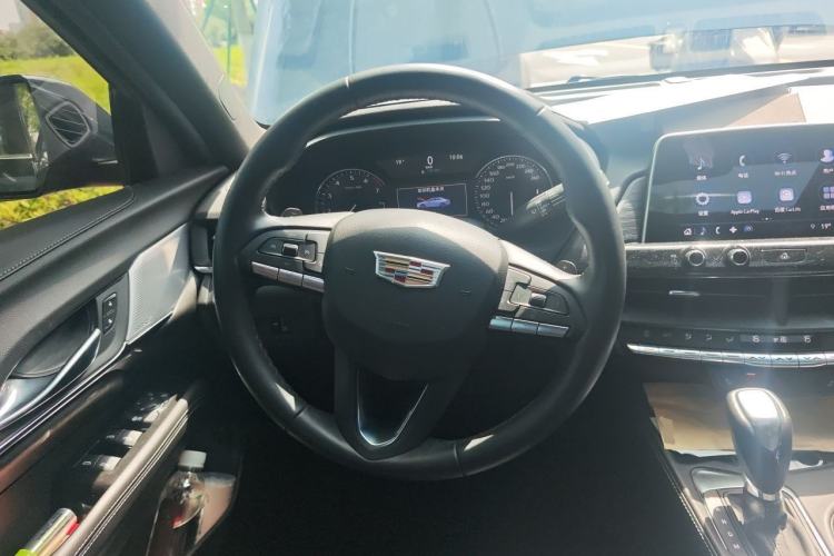 Used Cadillac CT4 2021 28T Luxury Model Steering Wheel