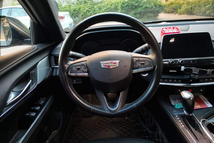 Used Cadillac CT4 2021 28T Luxury Model Steering Wheel