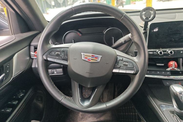 Used Cadillac CT4 2021 28T Luxury Model Steering Wheel