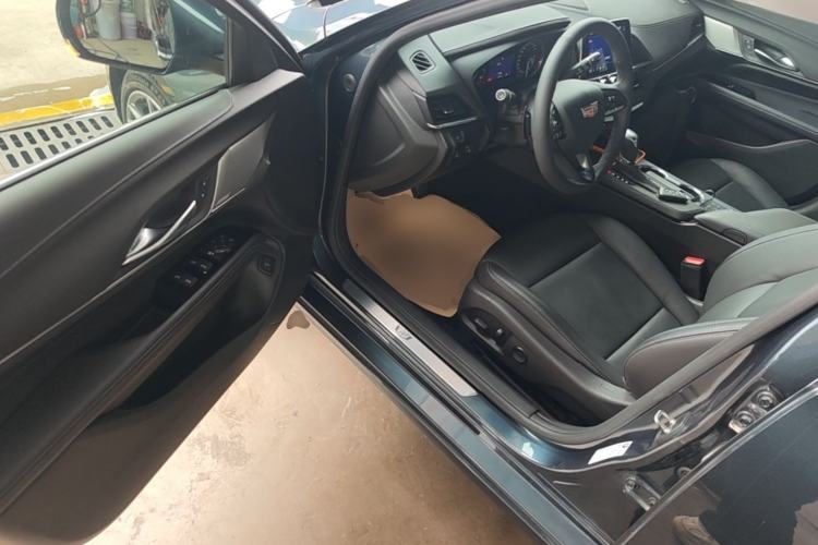 Used Cadillac CT4 2021 28T Luxury Model Driver Seat