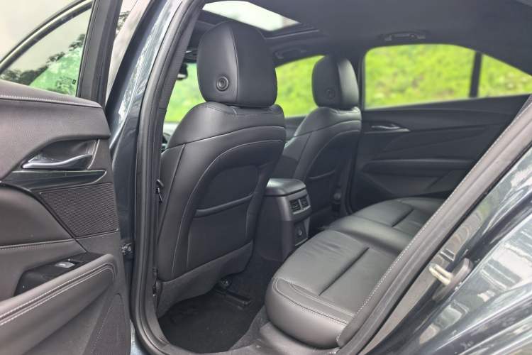 Used Cadillac CT4 2021 28T Luxury Model Interior 2