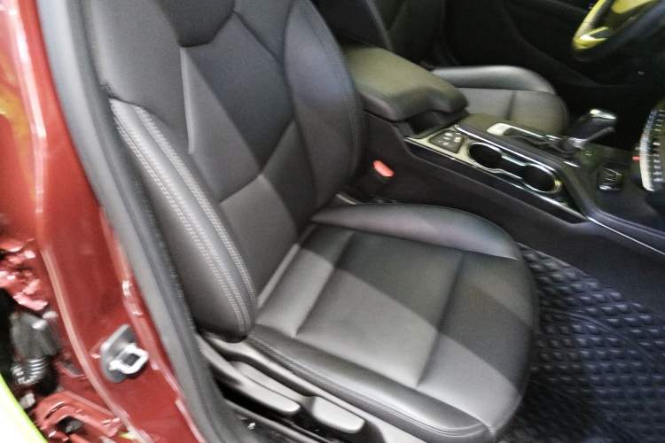 Used Cadillac CT4 2021 28T Fashion Edition Right Front Seat