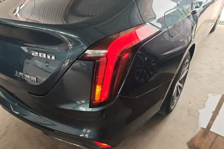 Used Cadillac CT4 2021 28T Luxury Model Right Rear Taillight