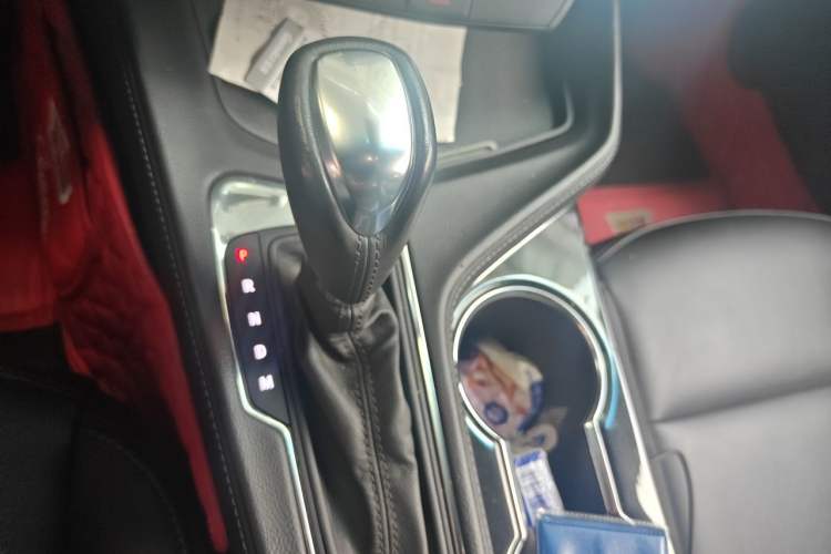 Used Cadillac CT4 2021 28T Fashion Edition Gear Lever