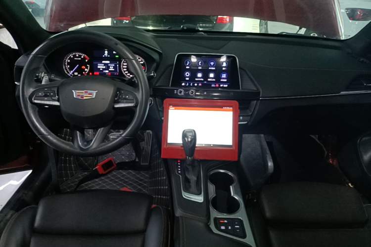 Used Cadillac CT4 2021 28T Prestige Edition Center Console