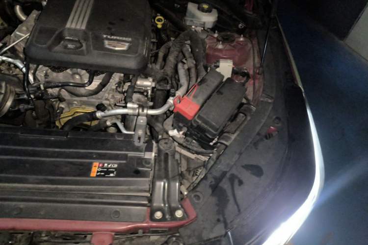 Used Cadillac CT4 2021 28T Fashion Edition Engine Bay Left