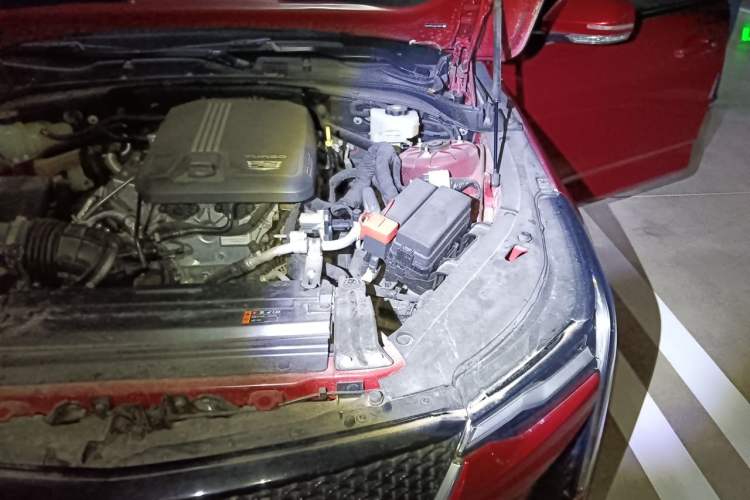 Used Cadillac CT4 2021 28T Fashion Edition Engine Bay Left