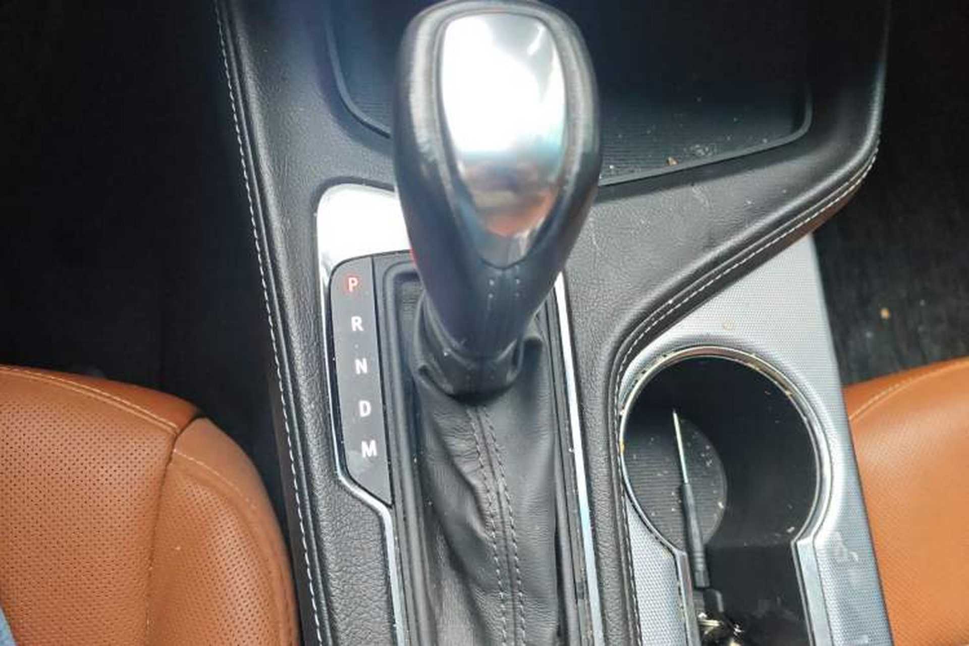 Used Cadillac CT4 2021 28T Luxury Model Gear Lever