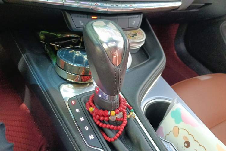 Used Cadillac CT4 2021 28T Luxury Model Gear Lever