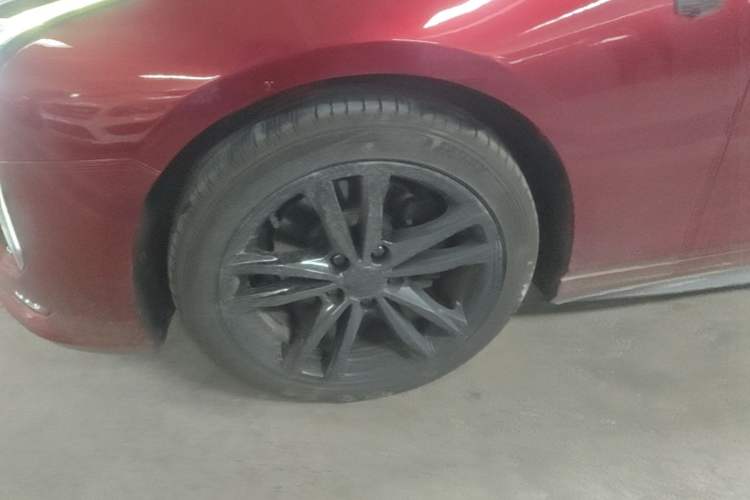 Used Cadillac CT4 2021 28T Fashion Edition Left Front Wheel Hub