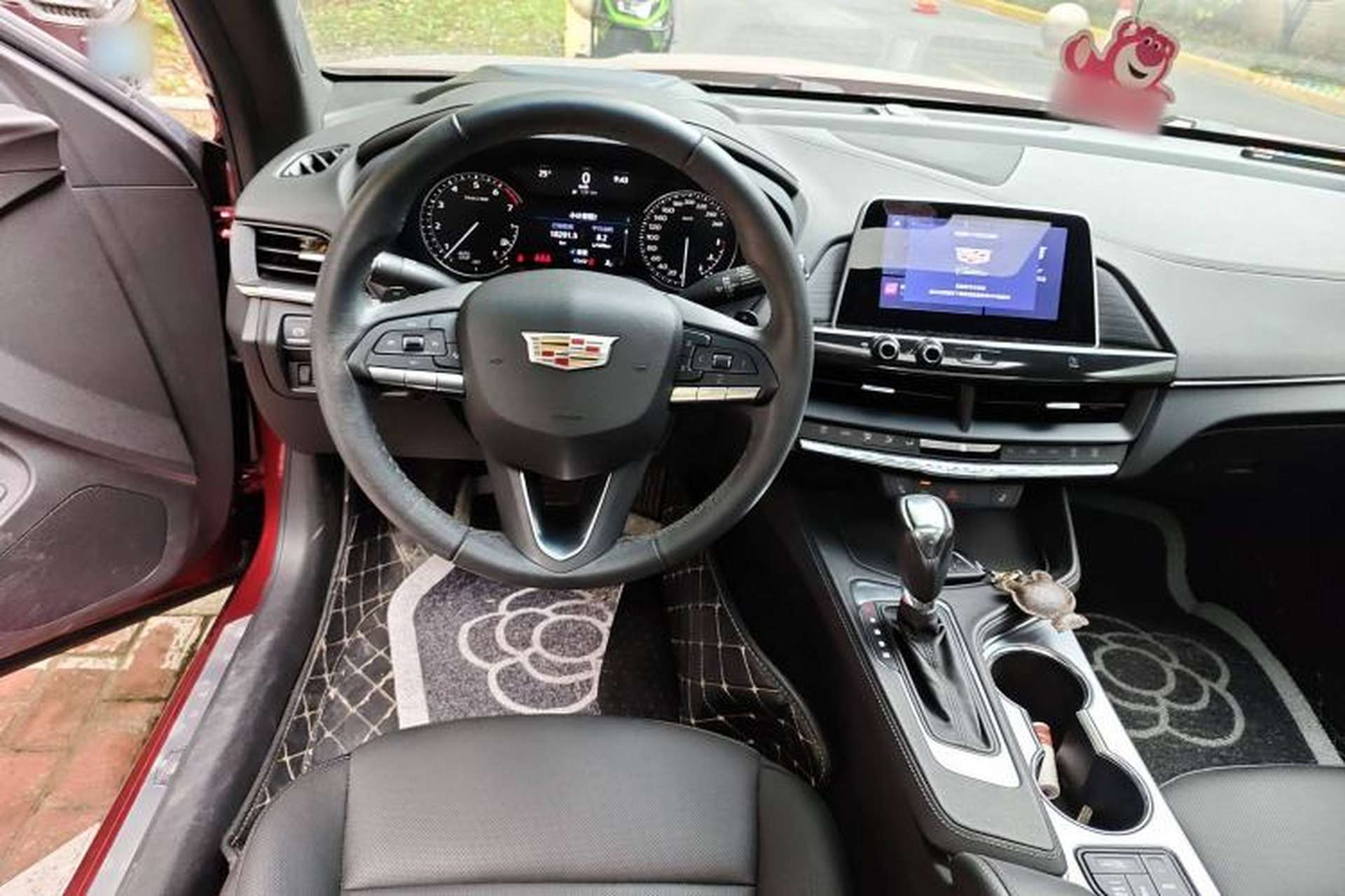 Used Cadillac CT4 2021 28T Luxury Model Steering Wheel
