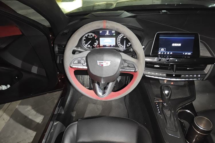 Used Cadillac CT4 2021 28T Fashion Edition Steering Wheel