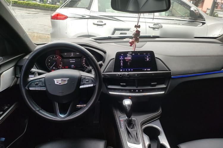 Used Cadillac CT4 2021 28T Prestige Edition Center Console