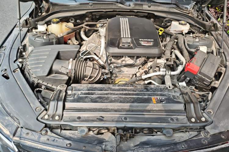 Used Cadillac CT4 2021 28T Fashion Edition Engine Bay
