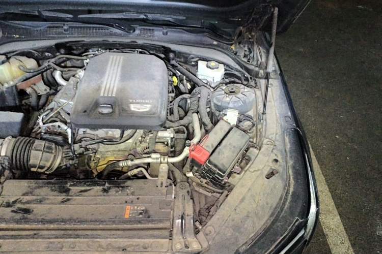 Used Cadillac CT4 2021 28T Luxury Model Engine Bay Left