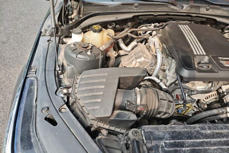 Used Cadillac CT4 2021 28T Fashion Edition Engine Bay Right