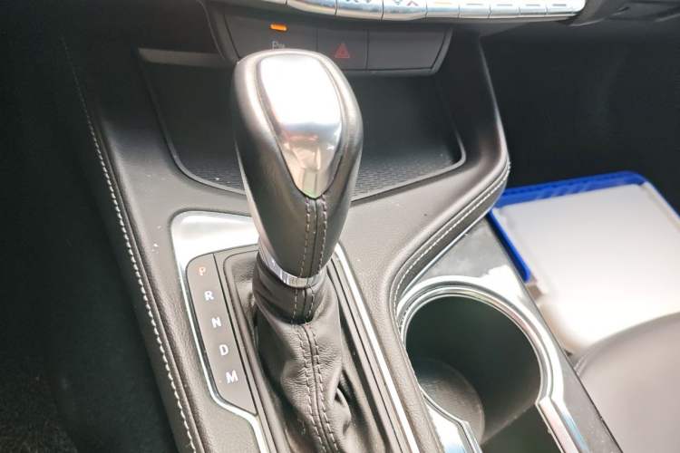 Used Cadillac CT4 2021 28T Fashion Edition Gear Lever
