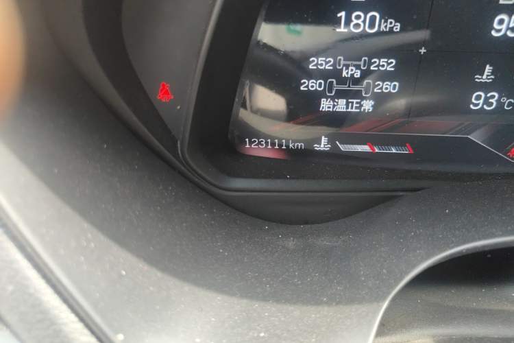 Used Cadillac CT4 2021 28T Luxury Model Odometer Close Up