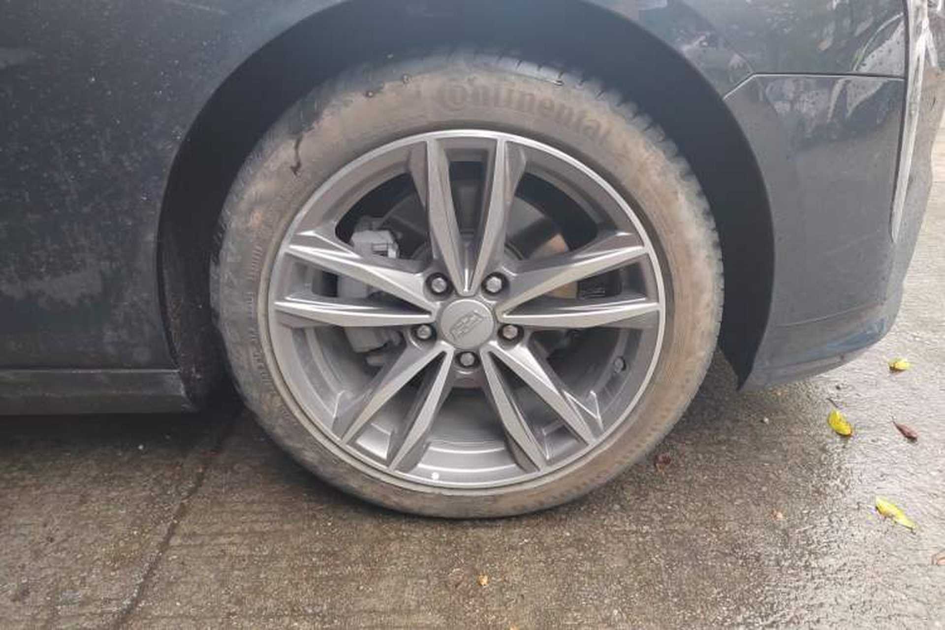 Used Cadillac CT4 2021 28T Luxury Model Right Front Wheel Hub