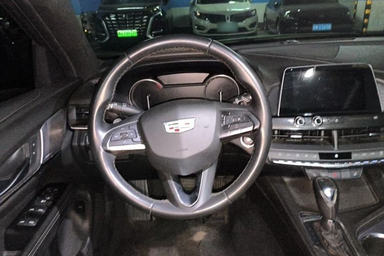 Used Cadillac CT4 2021 28T Luxury Model Steering Wheel