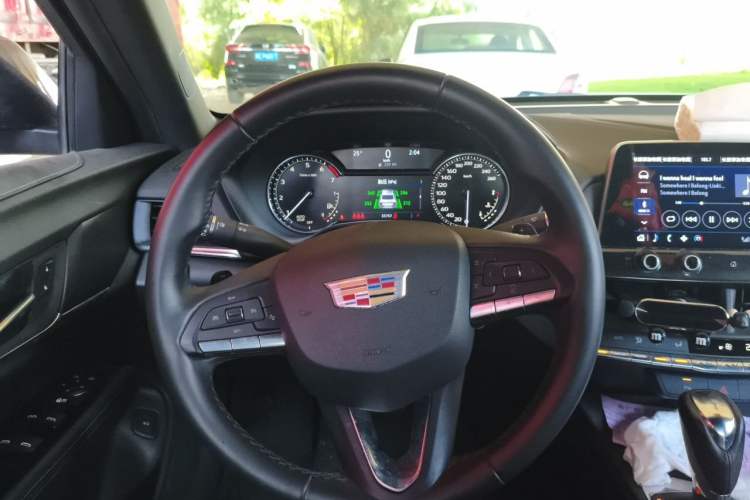Used Cadillac CT4 2021 28T Fashion Edition Steering Wheel